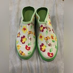 NWT Winnie the Pooh gardening shoes